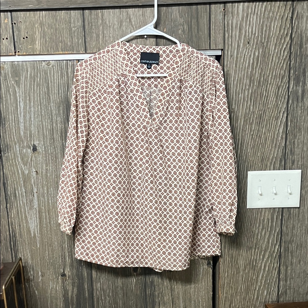 Chelsea & Violet Cream and Brown Printed Long-Sleeve Tunic